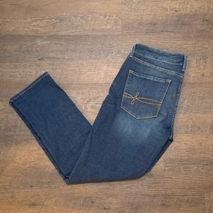 Women’s Denizen Levi’s Modern Slim Jeans 👖